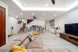 Sixth Avenue (D10), Terrace #568280651